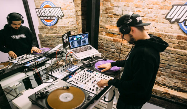 Uppercuts DJ Academy with HARMAN Professional Solutions