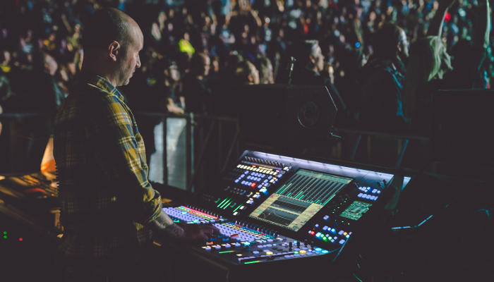 SSL L500 takes to the stage with Avenged Sevenfold