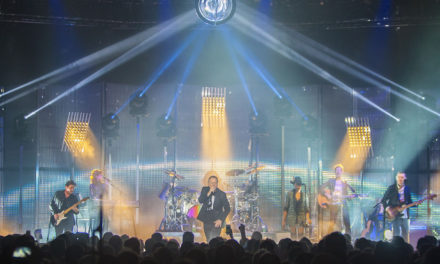 HSL Walks Between Worlds with Simple Minds