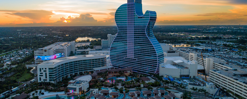 GUITAR-SHAPED HOTEL COMES TO LIFE WITH REALMOTION