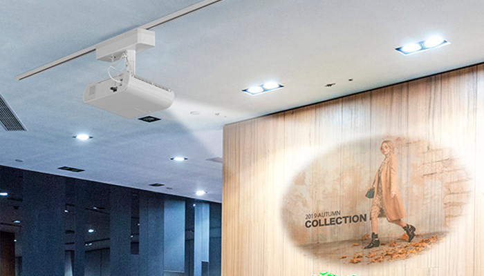 EPSON ANNOUNCES ITS 3,600 LUMENS, WUXGA RESOLUTION, DIGITAL SIGNAGE PROJECTOR